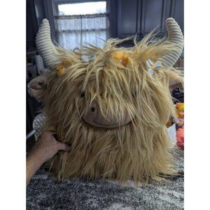 Large HIGHLAND COW throw pillow NEW shaggy furry faux fur crochet Daisies
